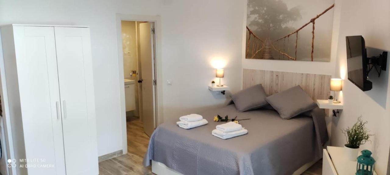 Estudio En Benalbeach, Vistas Mar, Primera Linea Playa 贝纳尔马德纳 外观 照片