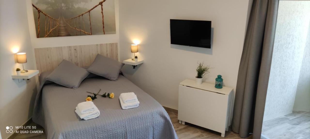 Estudio En Benalbeach, Vistas Mar, Primera Linea Playa 贝纳尔马德纳 外观 照片